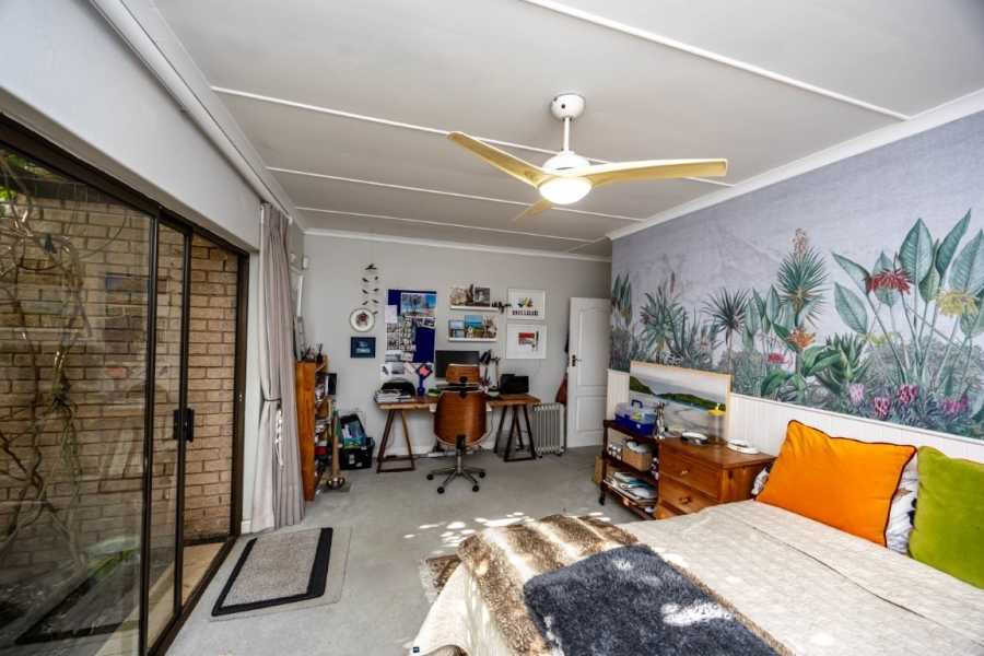 4 Bedroom Property for Sale in Beacon Bay Eastern Cape